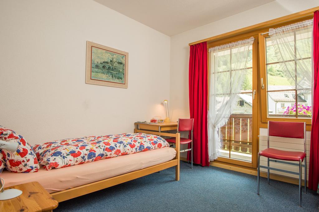 Pension Egg Hospental Extérieur photo
