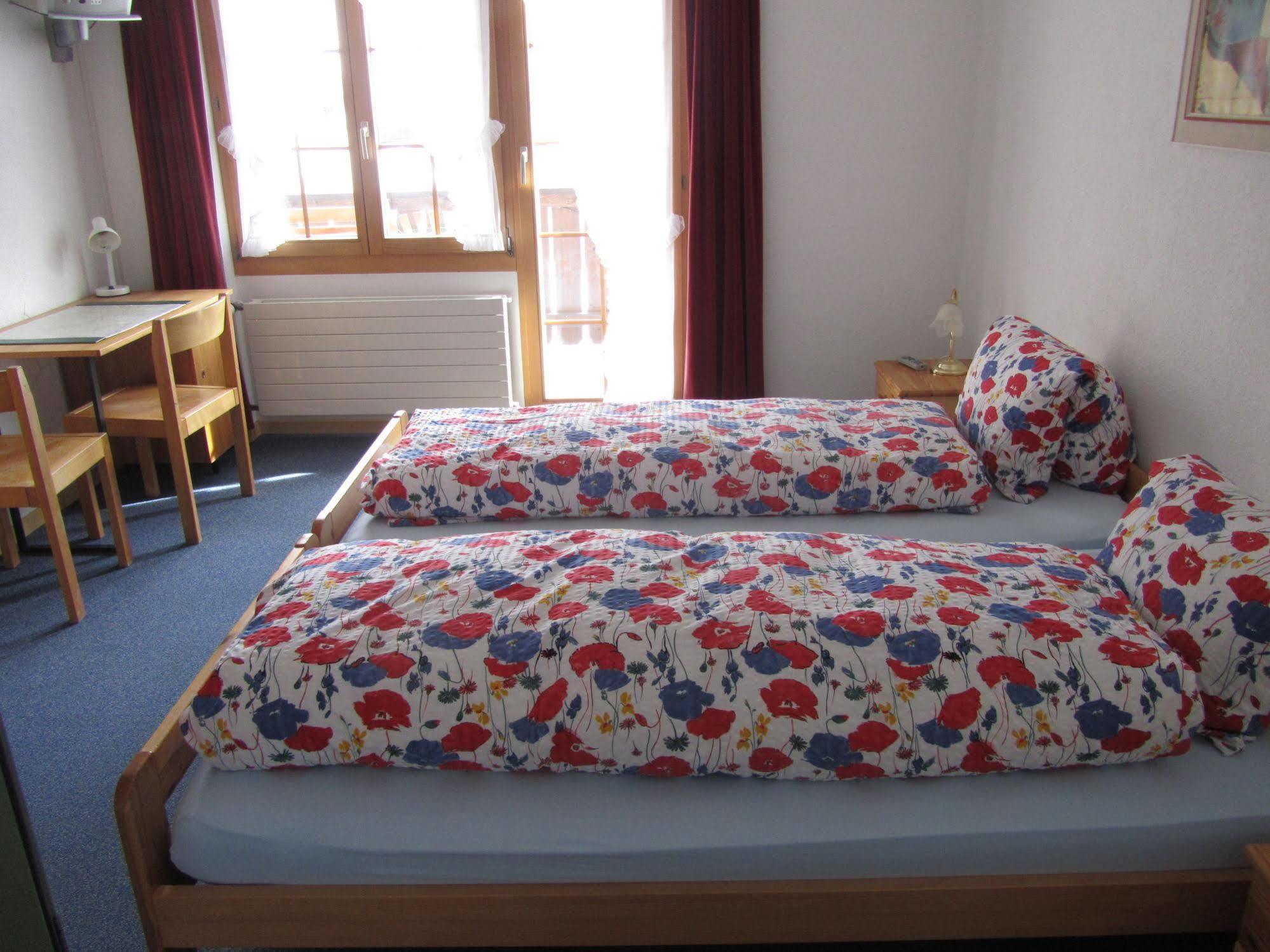 Pension Egg Hospental Extérieur photo